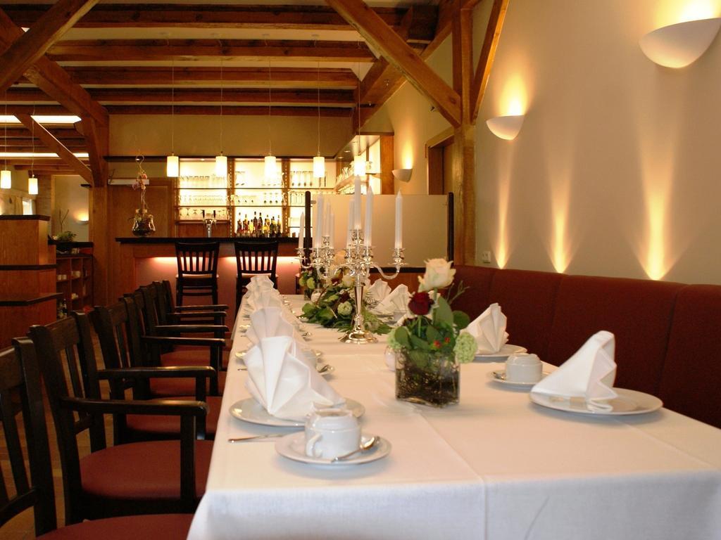 Hotel Und Restaurant Am Peenetal Liepen  Extérieur photo