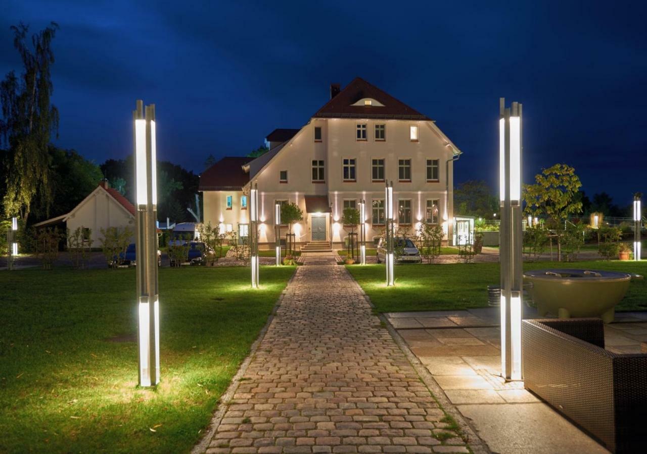 Hotel Und Restaurant Am Peenetal Liepen  Extérieur photo
